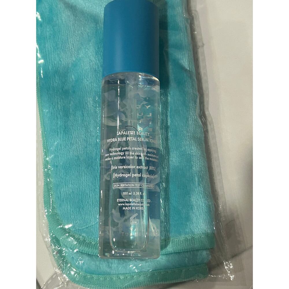 Hydra Blue Petal Serum Toner 3.38 fl oz w/ face cleansing cloth - Picture 2 of 2
